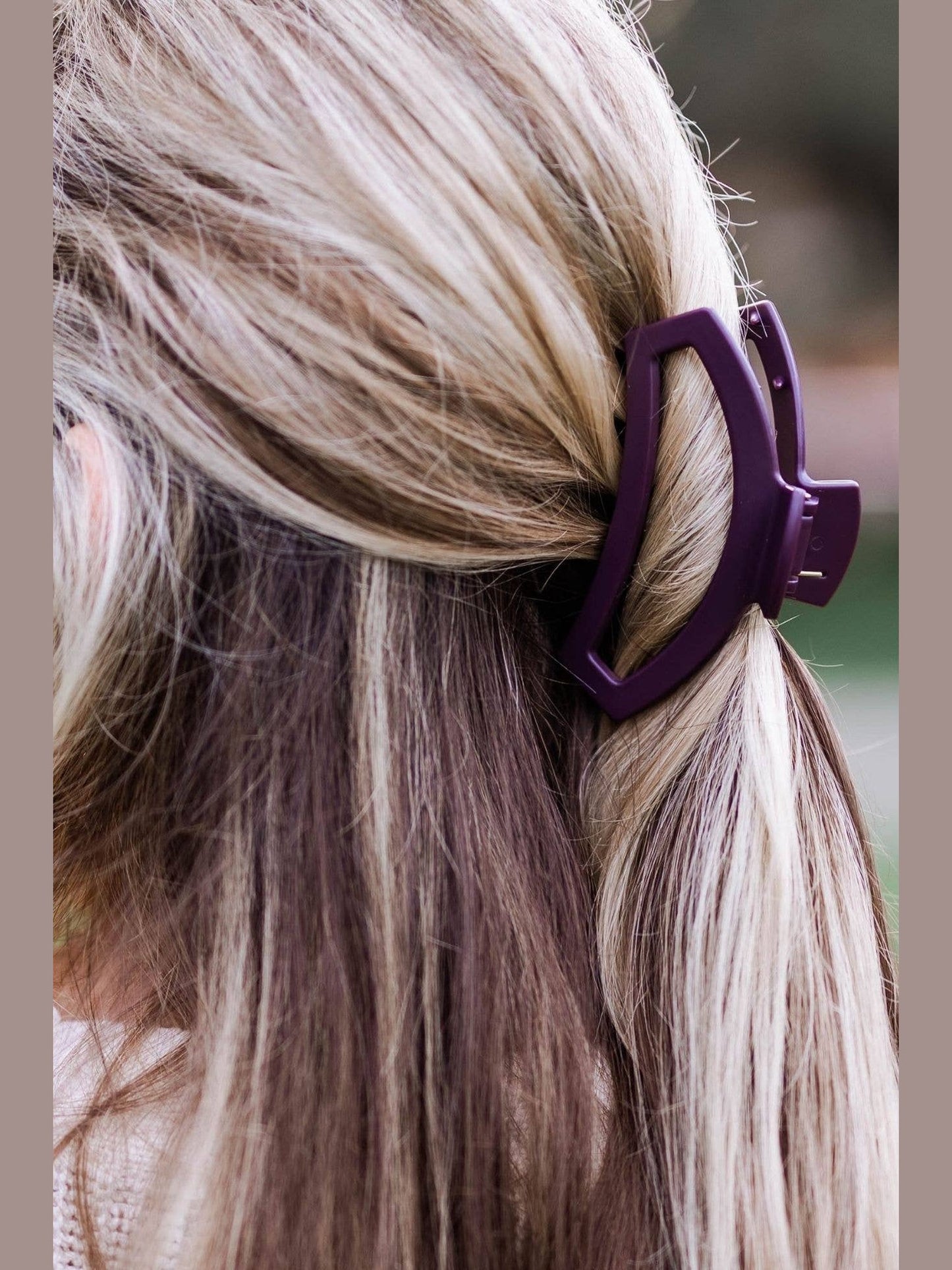 Open Hair Clip | Med. | Burgundy Bliss
