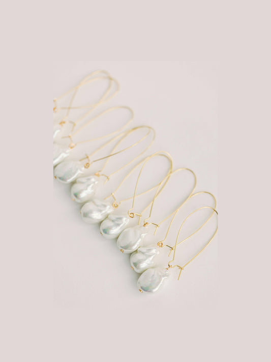 Natural Pearl Minimalist Threader Earrings