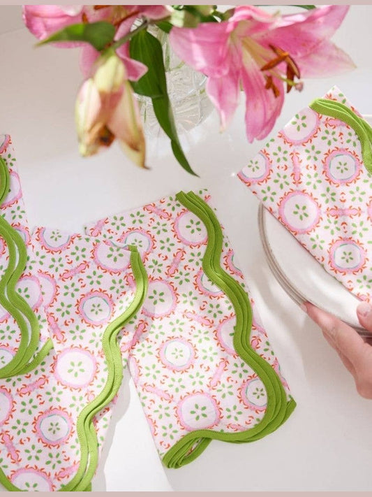 Rosie Scalloped Dinner Napkins