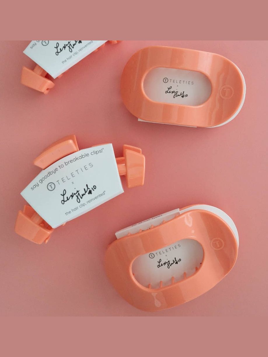 Lexie Hull Large Flat Round Hair Clip