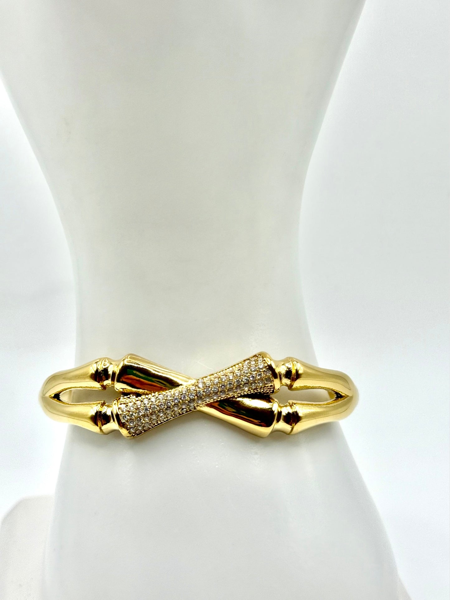 Criss Criss CZ Bangle
