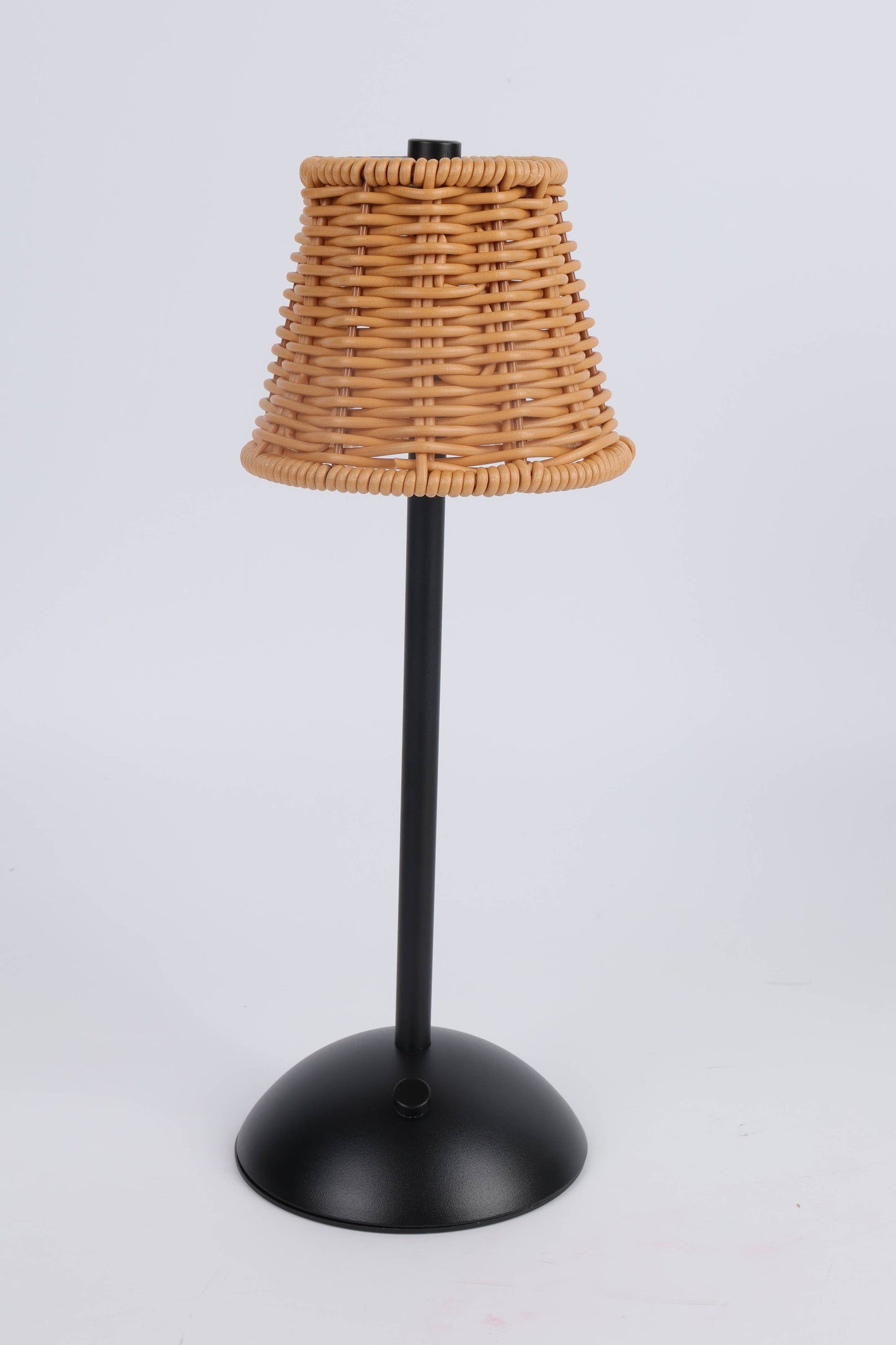 Rechargeable Rattan LED Lamp – Black or Gold- Retail Pack