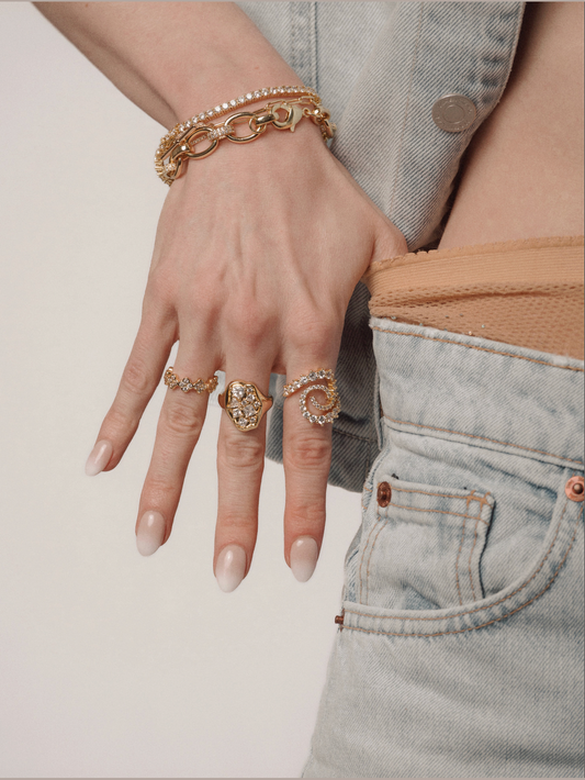 SCARLETTE QUATREFOIL RING
