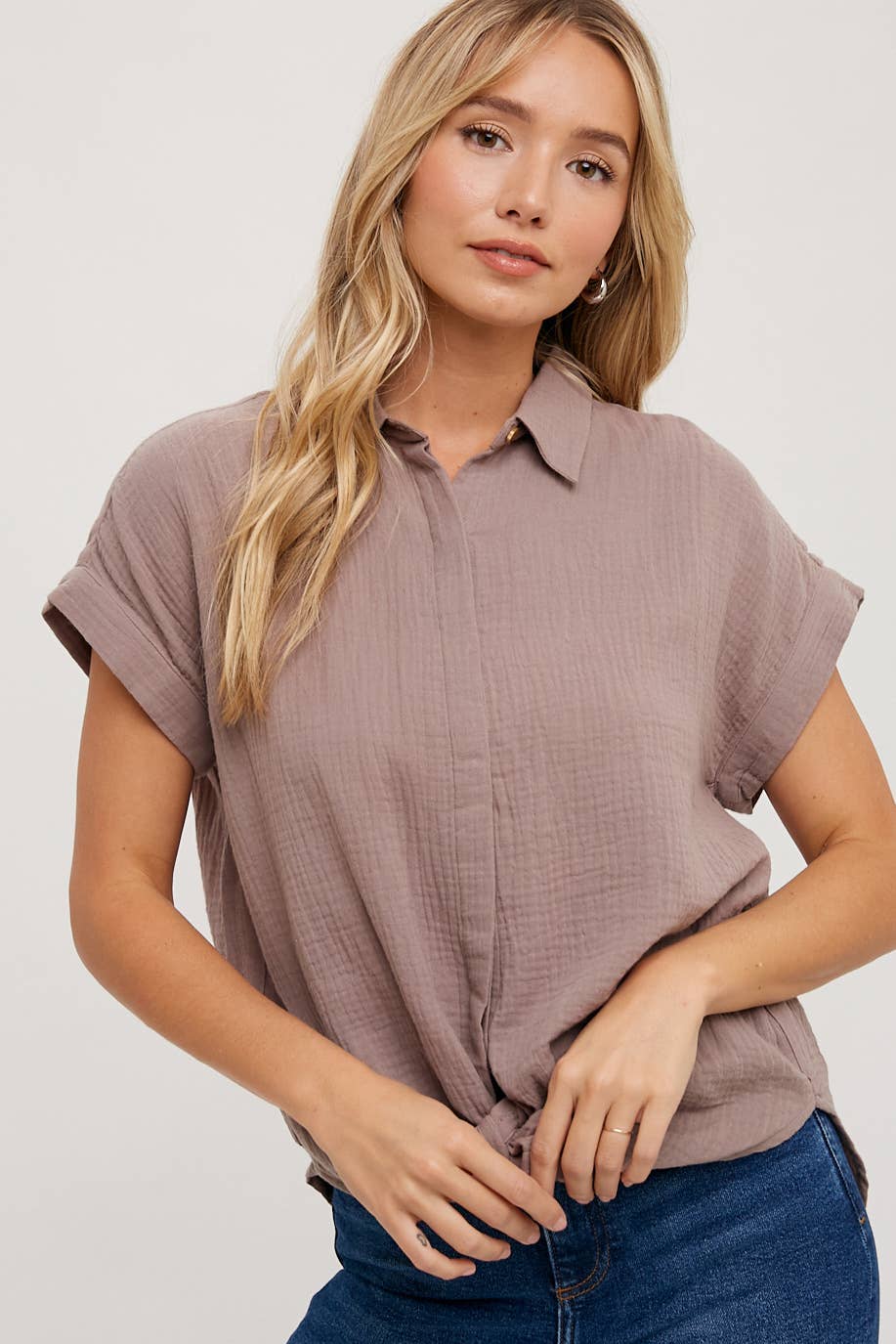 ESSENTIAL BUTTON UP COTTON SHIRT