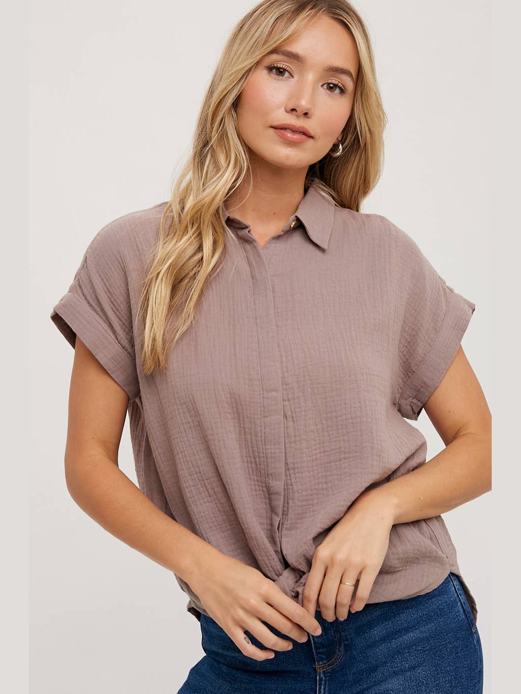ESSENTIAL BUTTON UP COTTON SHIRT