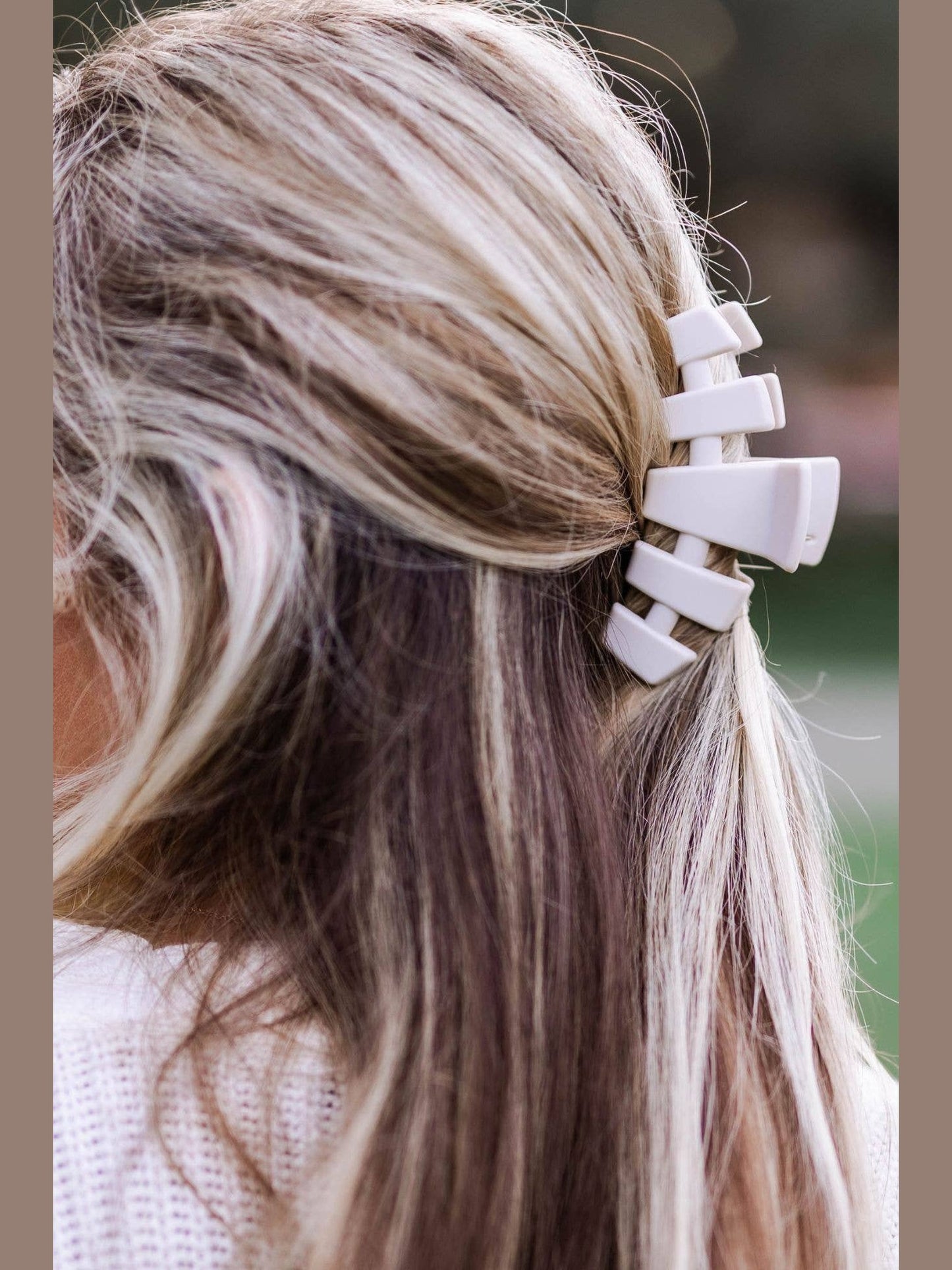 Classic Hair Clip | Med. | Toasted