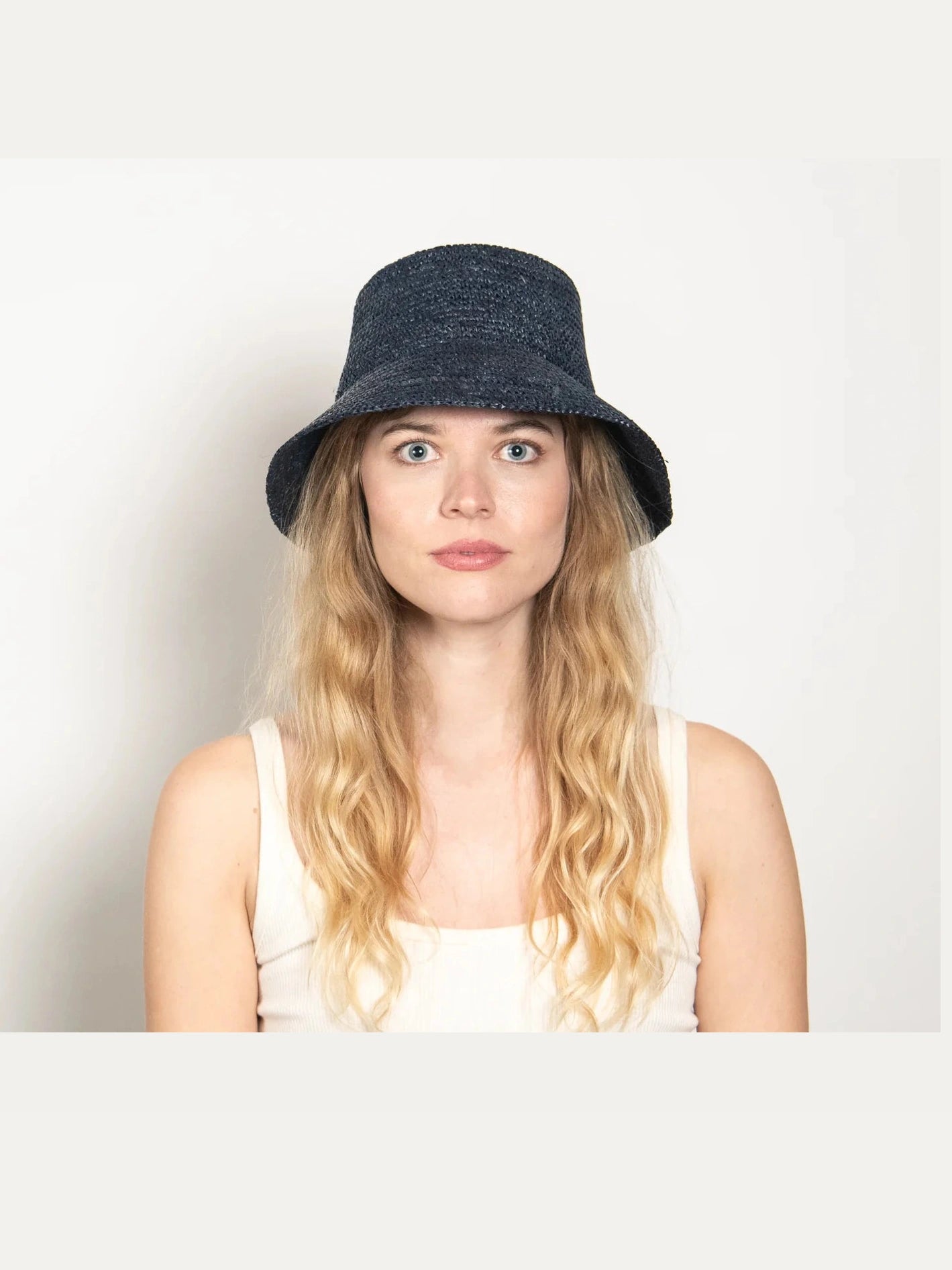 Tali Packable Mesh Bucket Hat - Midnight Blue