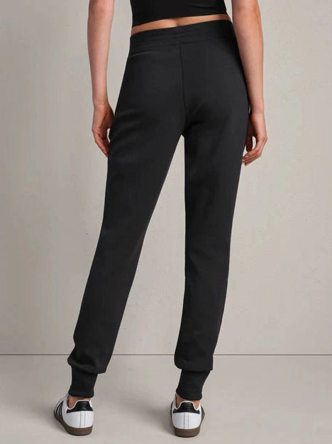 Dream Glow Tapered Pant -Pure Black Heather