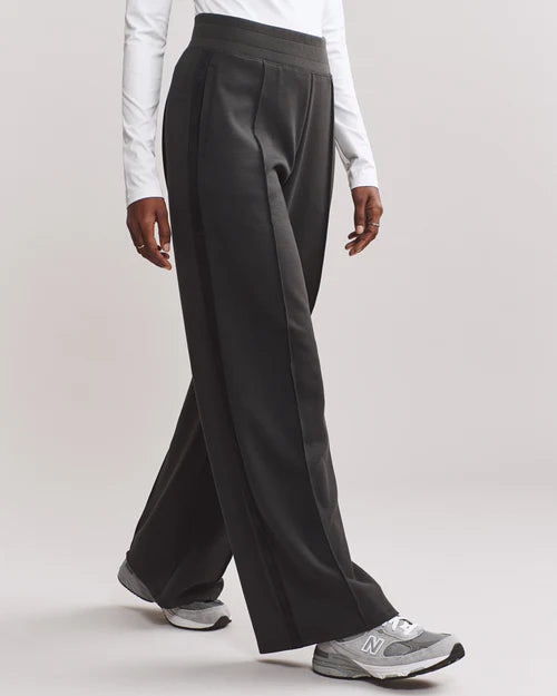 Dream Glow Trouser - Pure Black