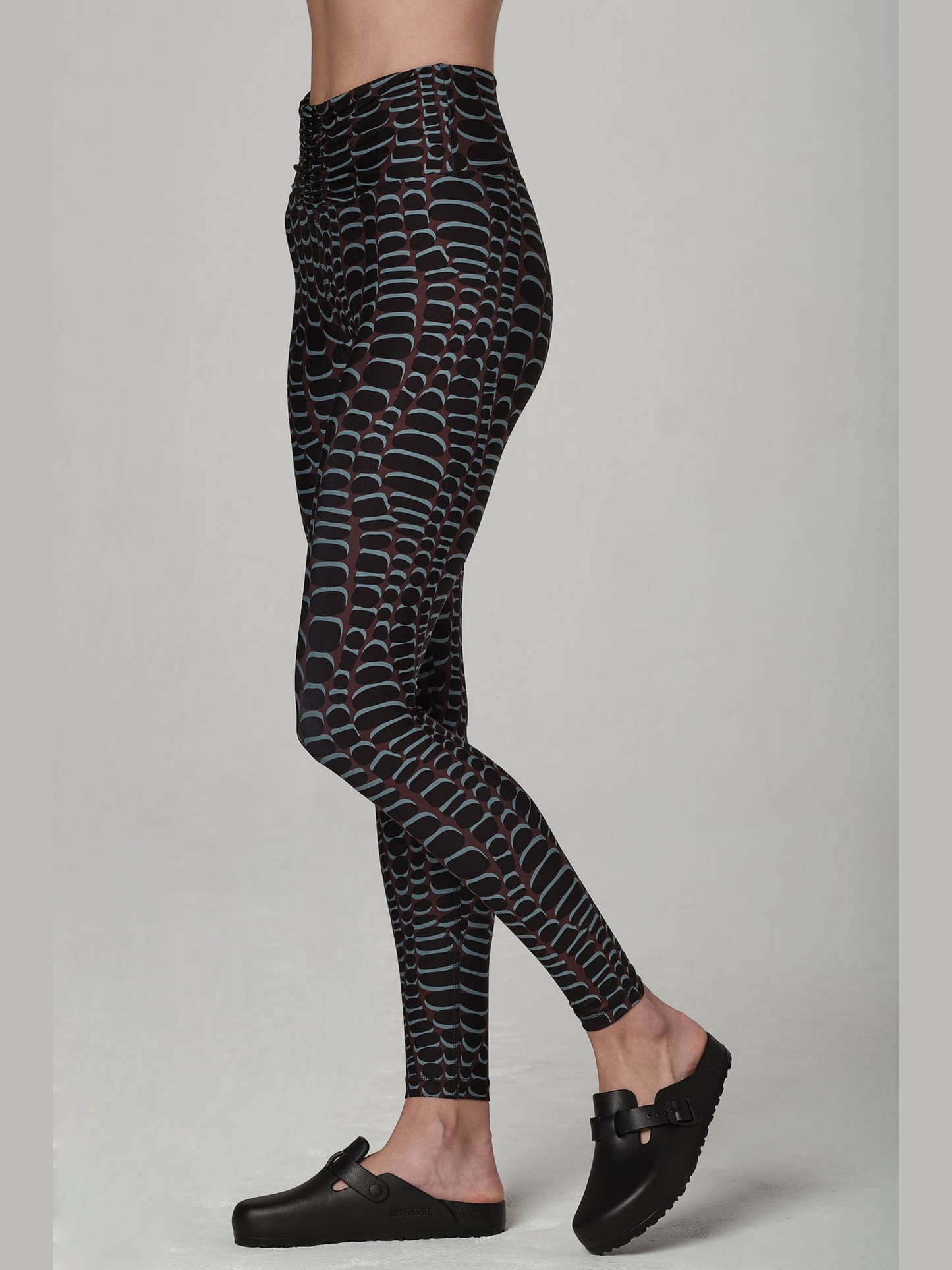 Wild Thing Merlot Leggings