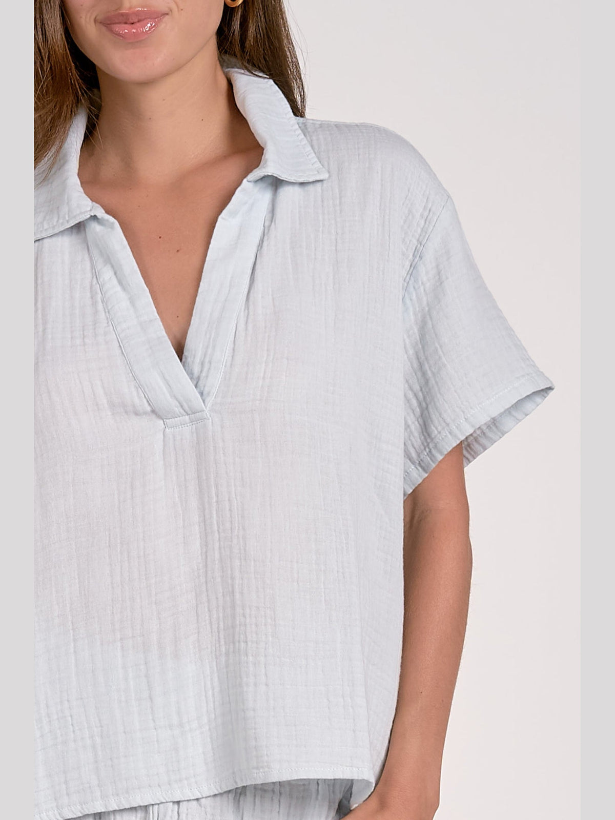 Beachy Gauze V-Neck-Light Baby Blue