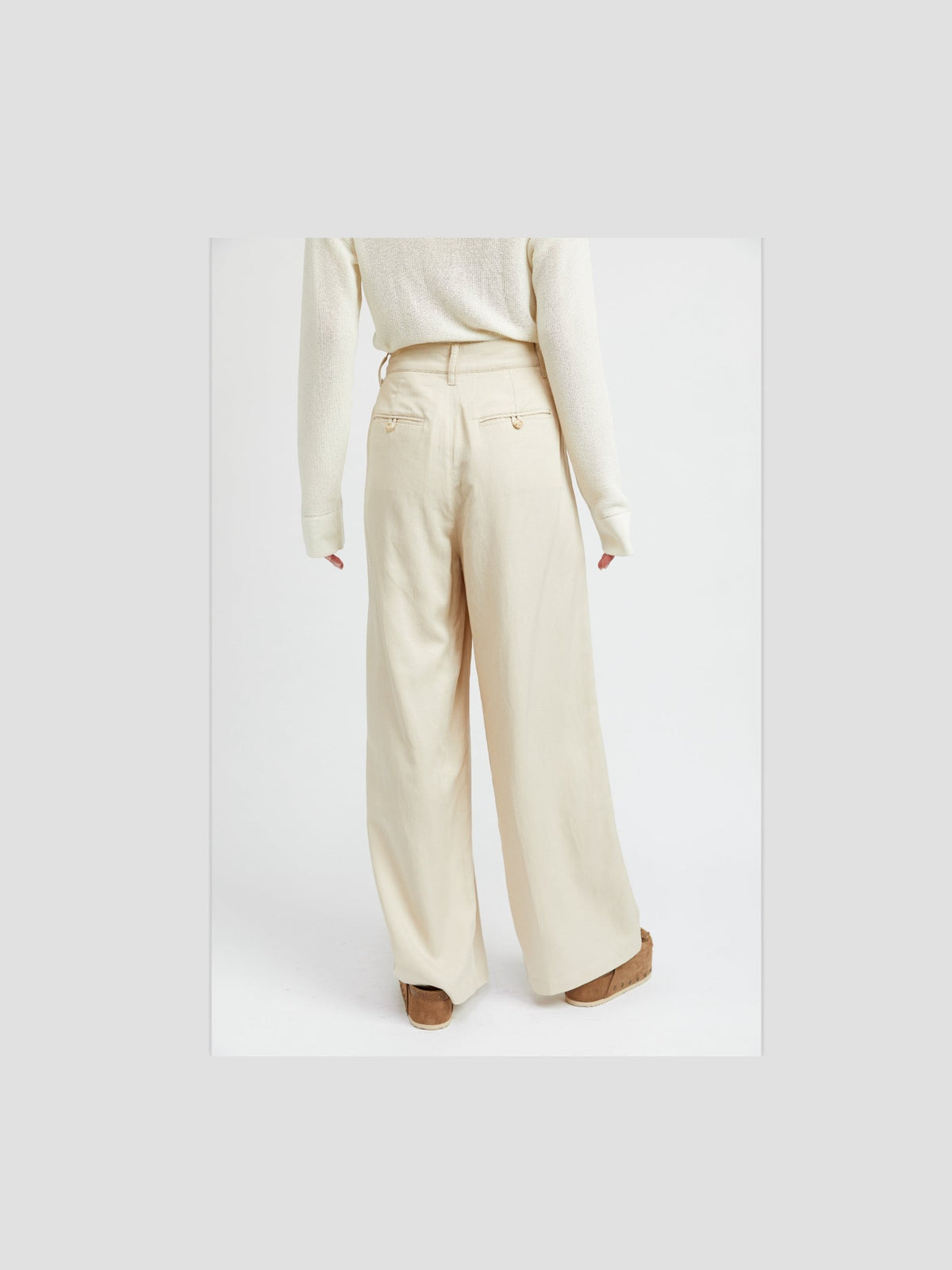 Natural Wide Leg Pintuck Pants
