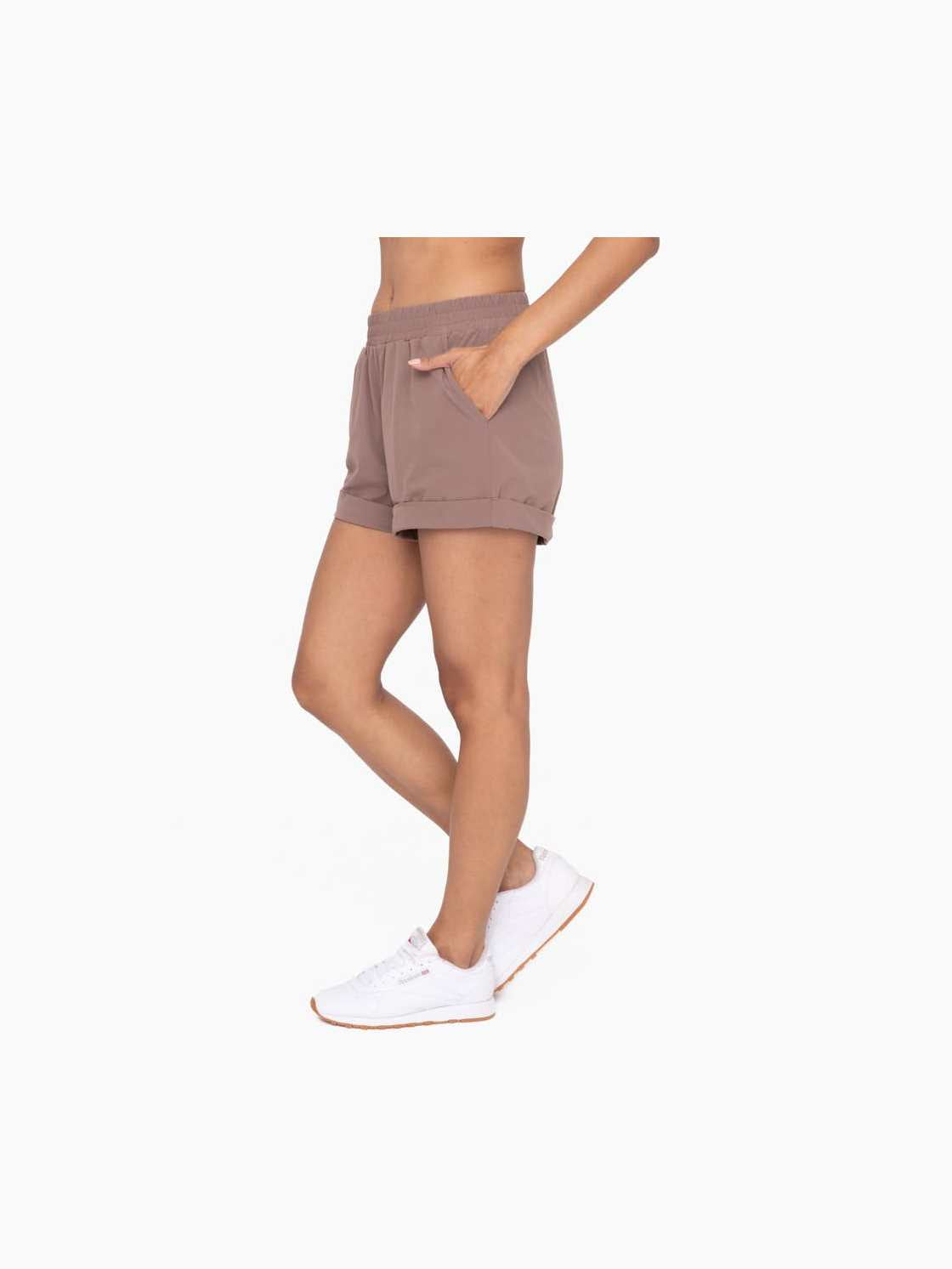 Highwaist Athleisure Shorts with Cuffed Leg