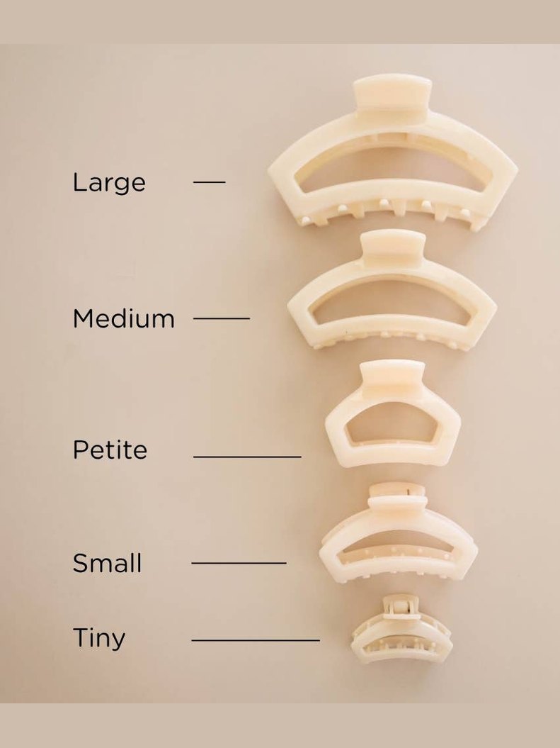Open Almond Beige | Petite | Hair Clip