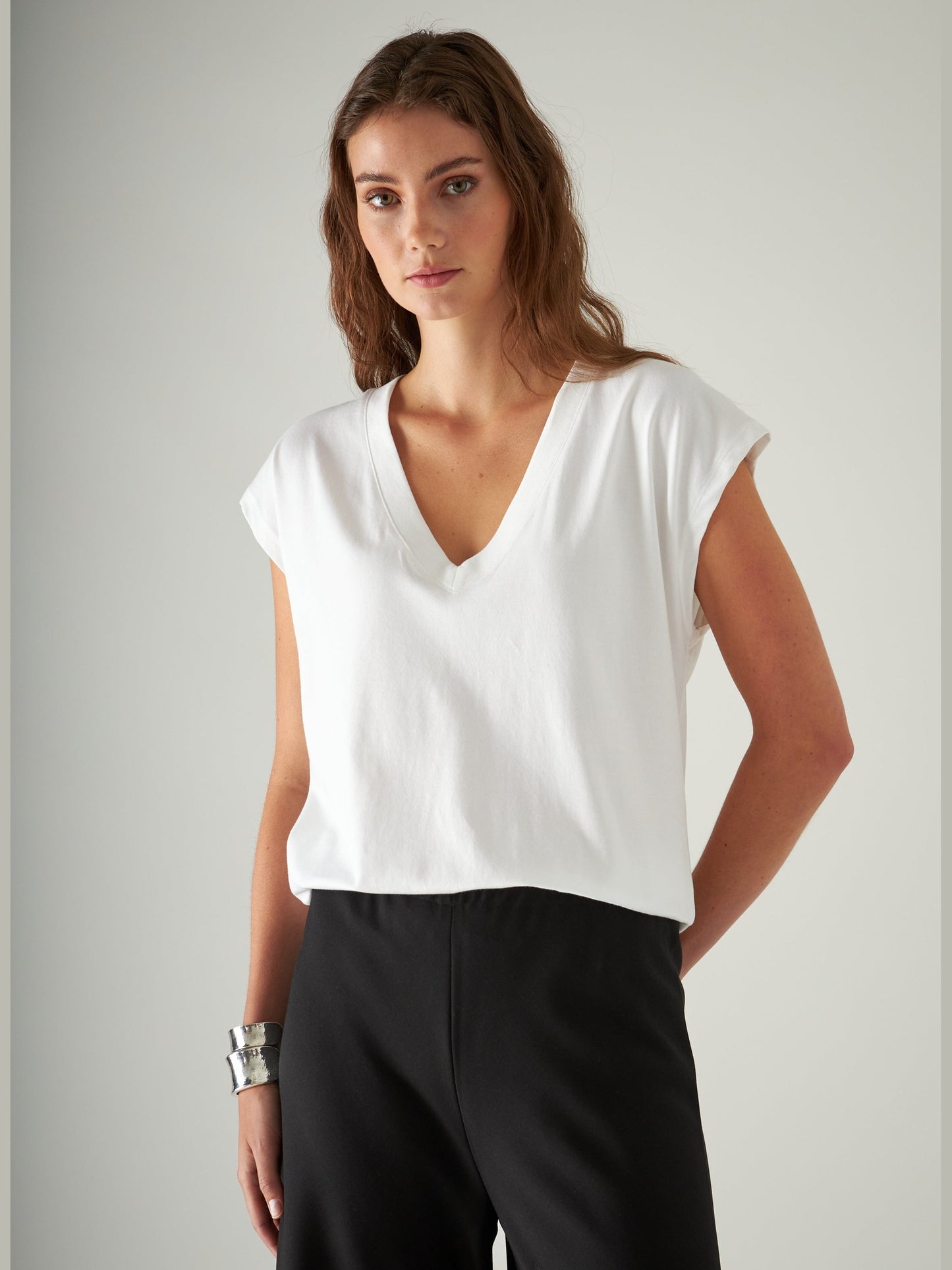 Iconic V-Neck Dolman - White