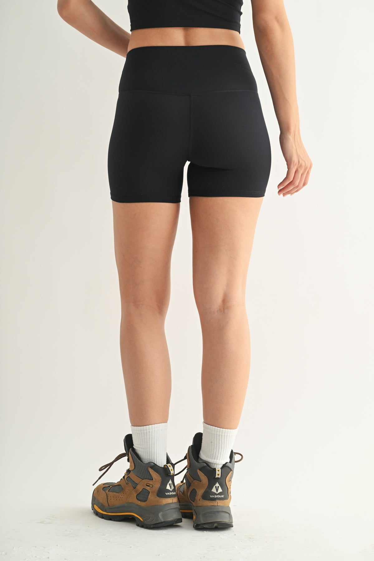 Venice Cloud Light Contour Biker Shorts - Black