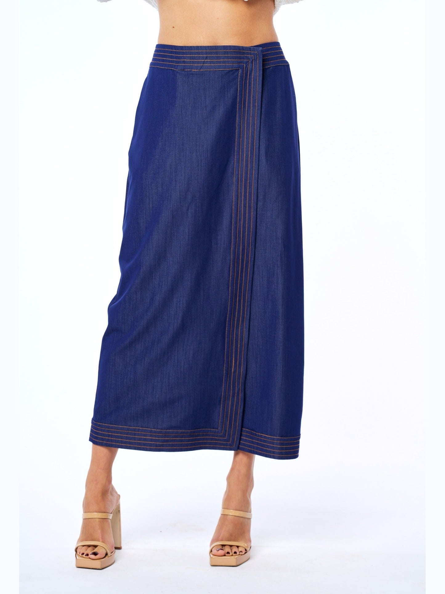Tahlia Midi Skirt with Contrast Piping and Top Stitching