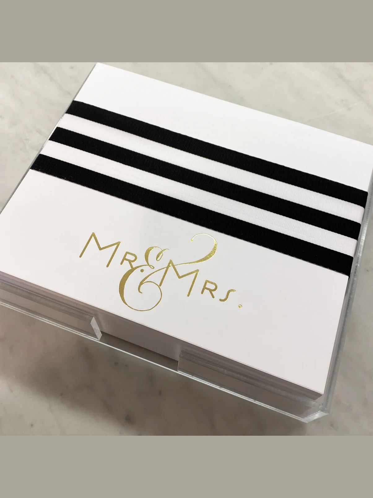 Mr. & Mrs. Notepad