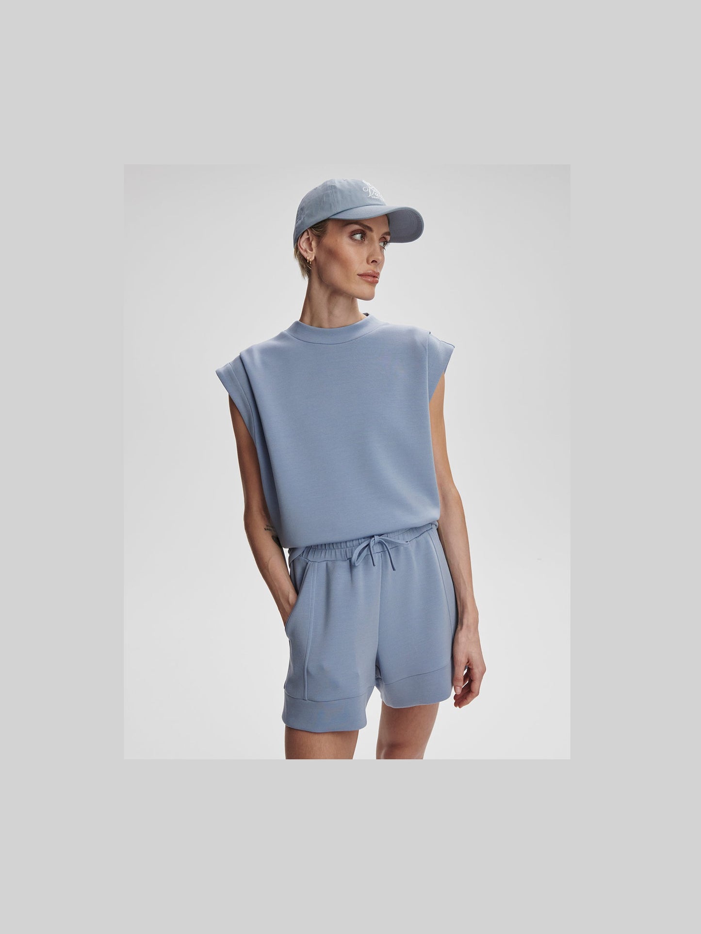 Otis Sleeveless Sweat - Rain Blue