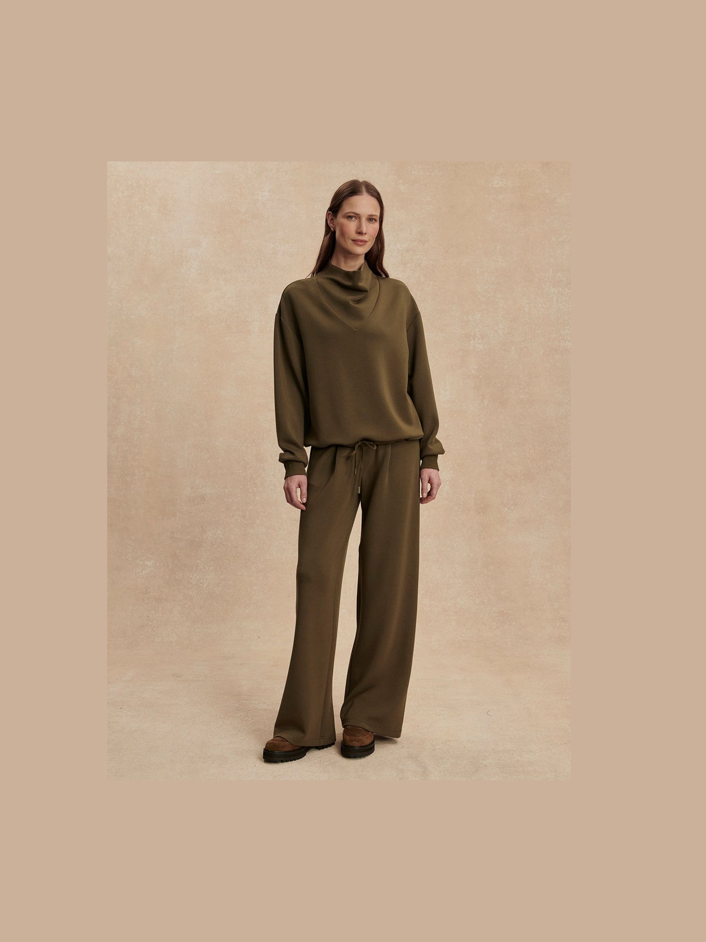 Betsy Sweatshirt - Military Olive