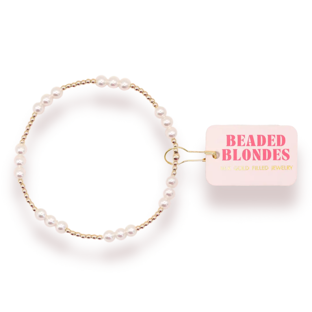 ILY Bracelet In Pearl