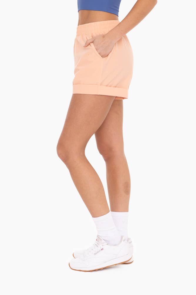 Highwaist Athleisure Shorts with Cuffed Leg