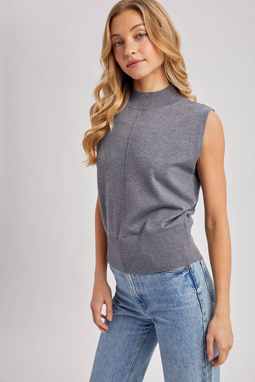 MOCK NECK KNIT SLEEVELESS TOP