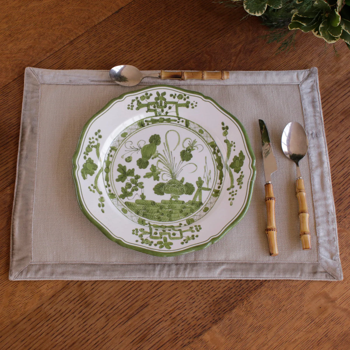 VIDA Faenza 9" Salad Plates Set of 4 - Green