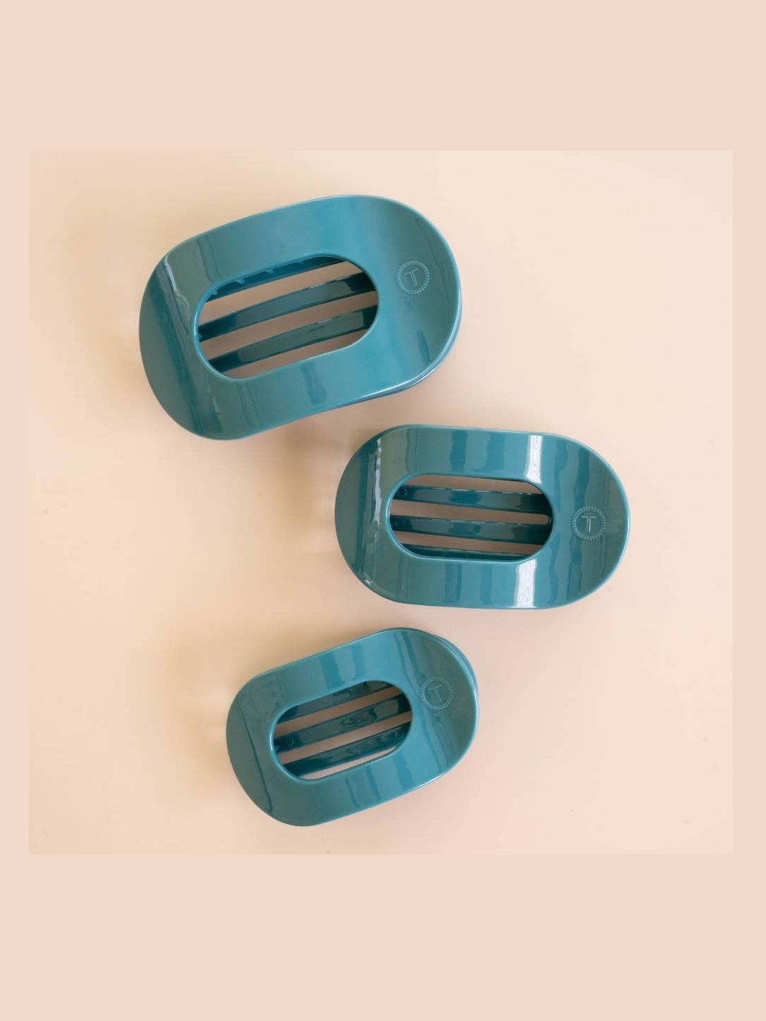 Teal With It Medium Flat Round Hair Clip