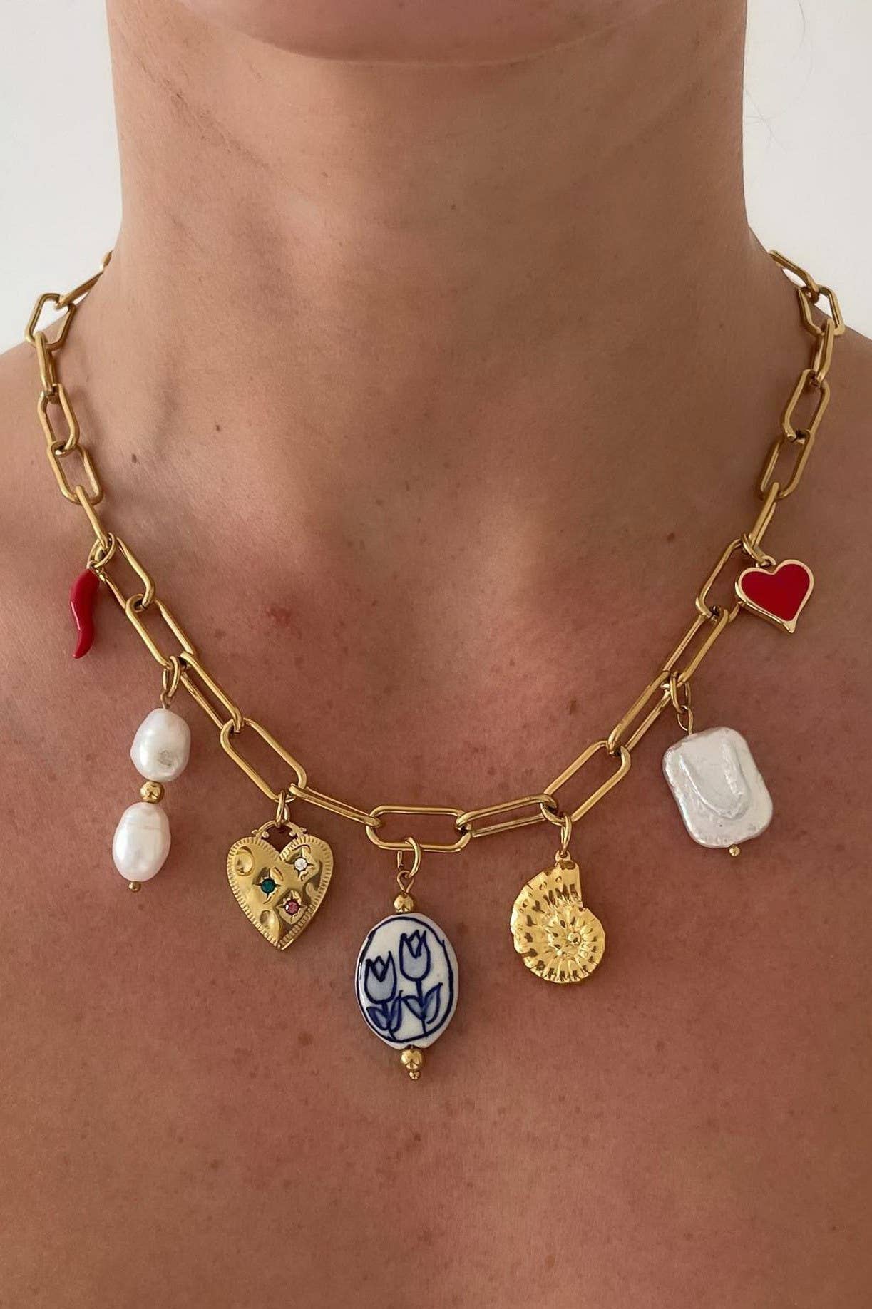 STAINLESS STEEL TARNISH FREE CHARM NECKLACE