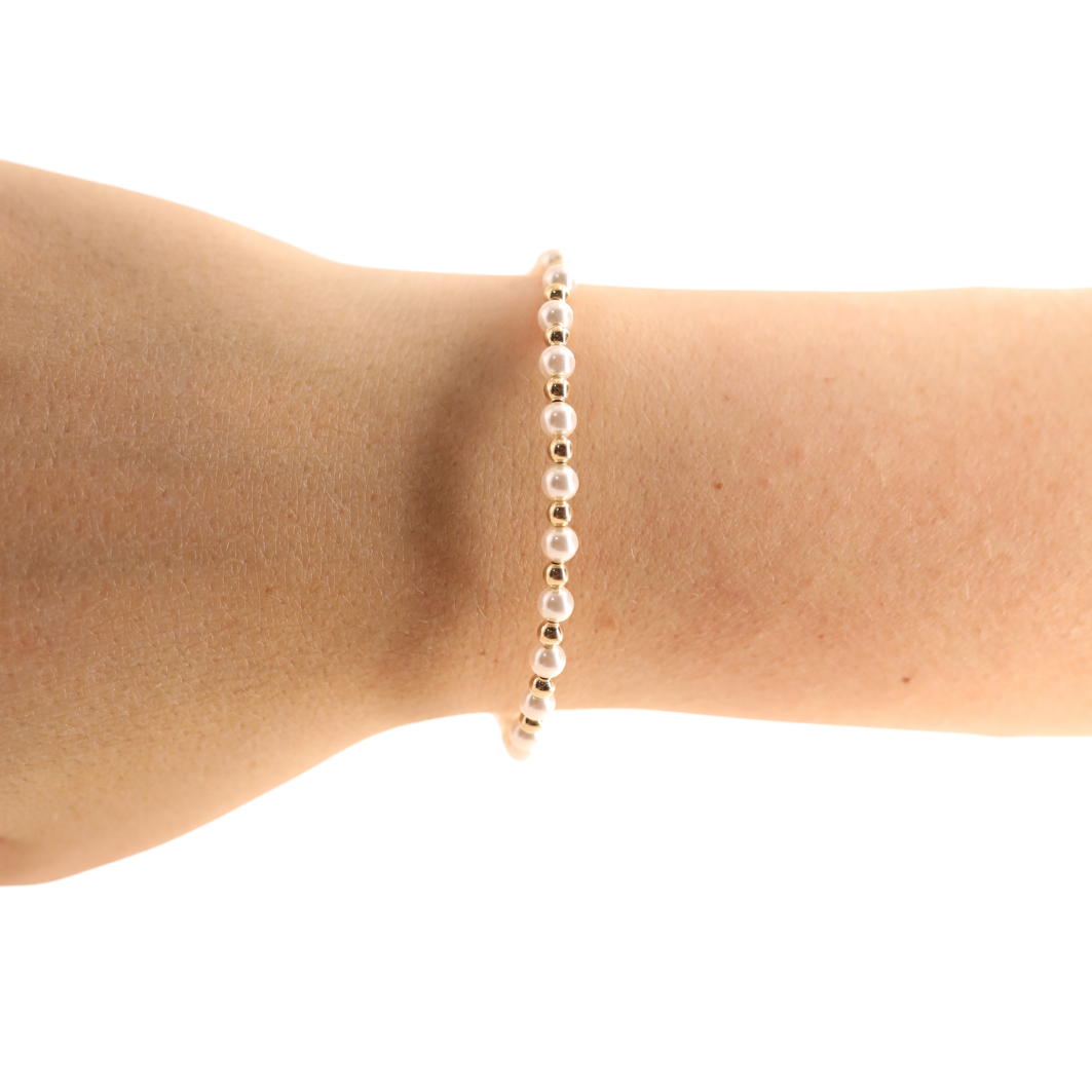 Luci Pearl Bracelet in Gold