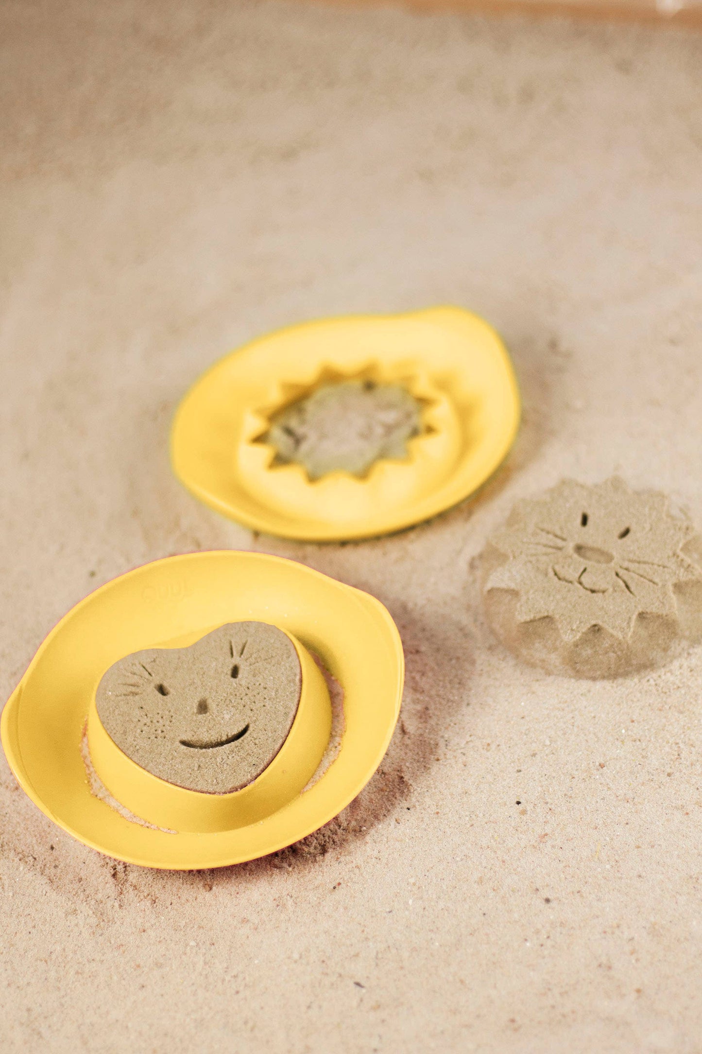Quut Beach Set -  Mini Ballo, Cuppi and Magic Sand Shape