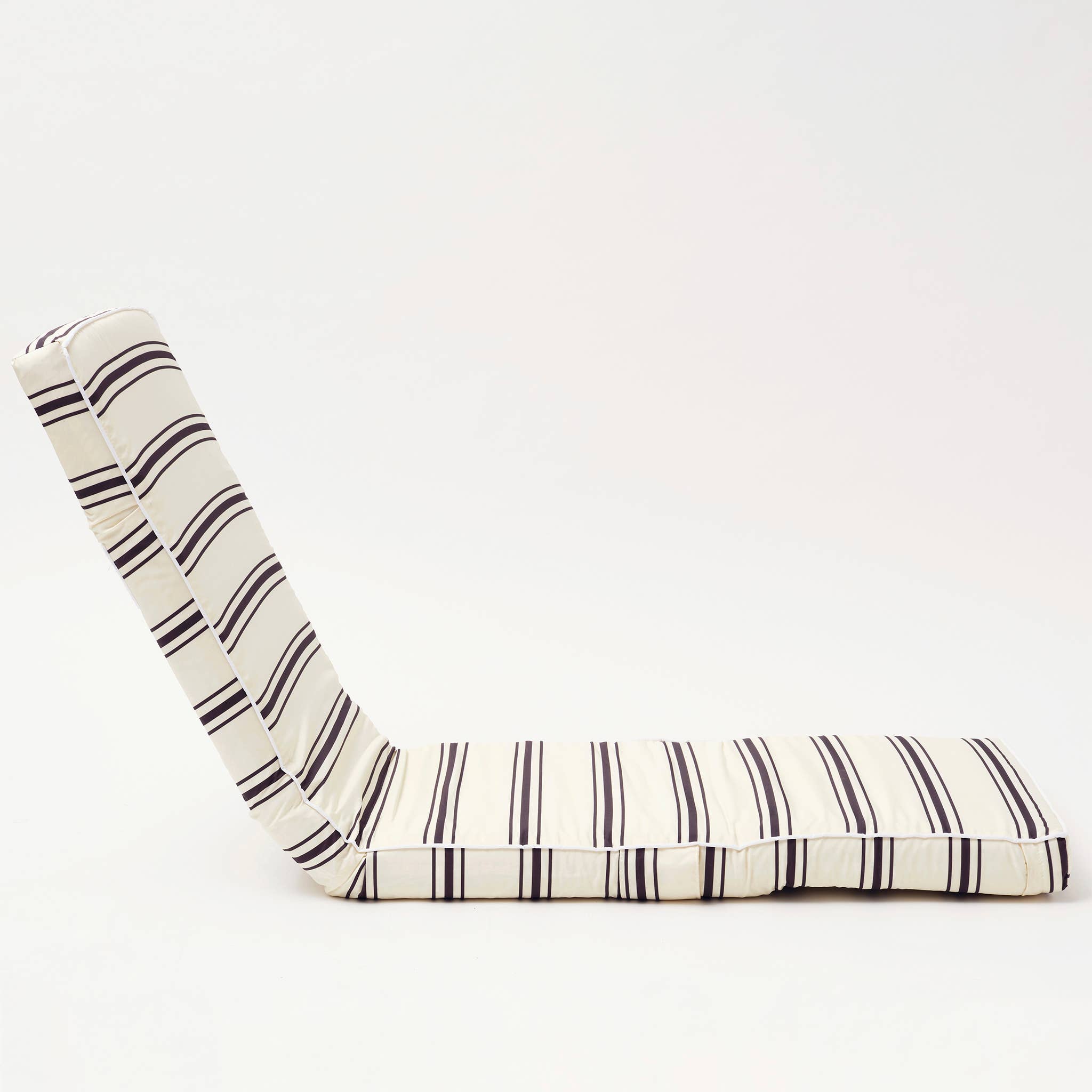 SUNNYLiFE The Lounger Chair - Thumbnail 3