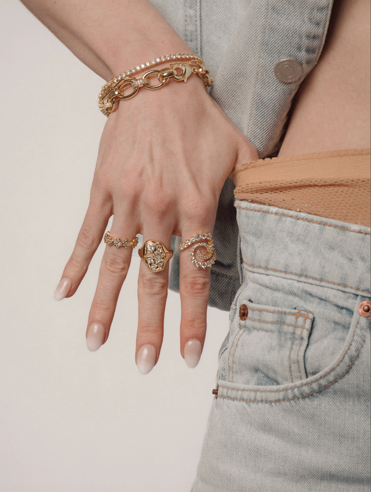 SCARLETTE QUATREFOIL RING