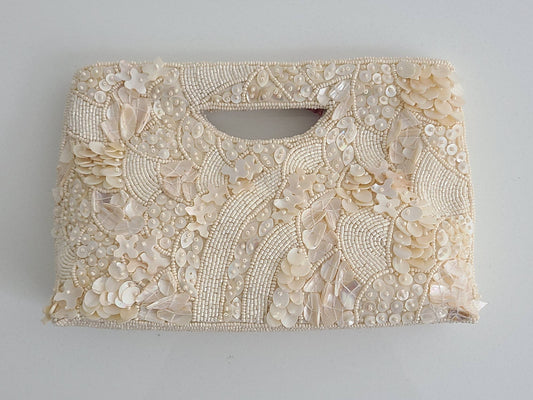 Shells cut-out clutch