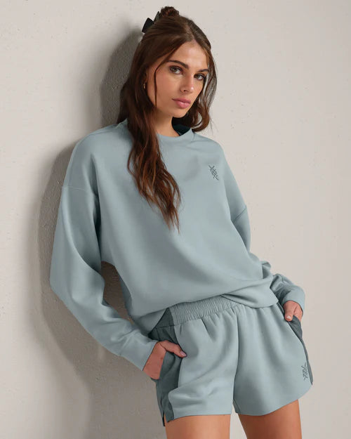 Dream Glow Crewneck - Blue Vapor