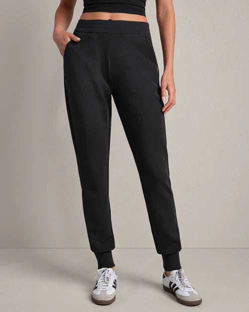 Dream Glow Tapered Pant -Pure Black Heather