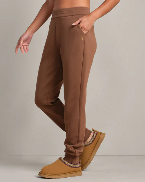 Dream Glow Tapered Pant - Chestnut Brown