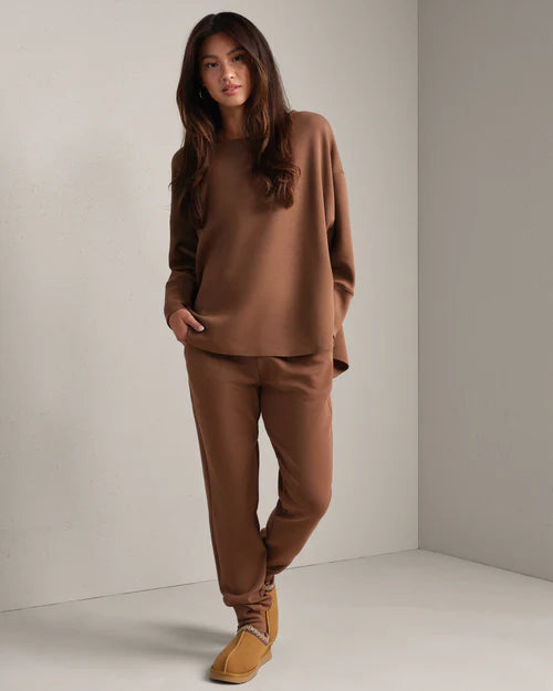 Dream Glow Tapered Pant - Chestnut Brown