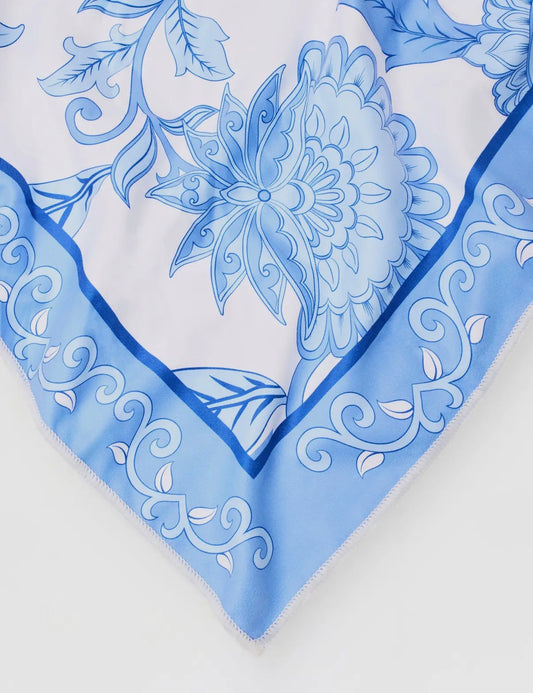Quick Dry Beach Towel Porcelain Vines