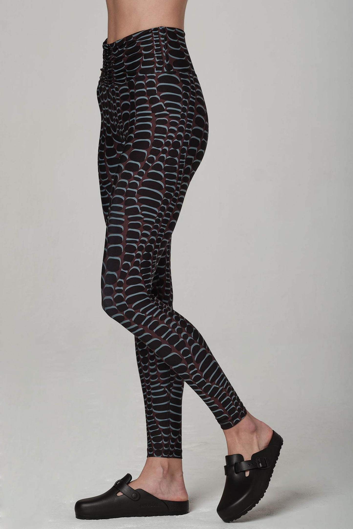 Wild Thing Merlot Leggings