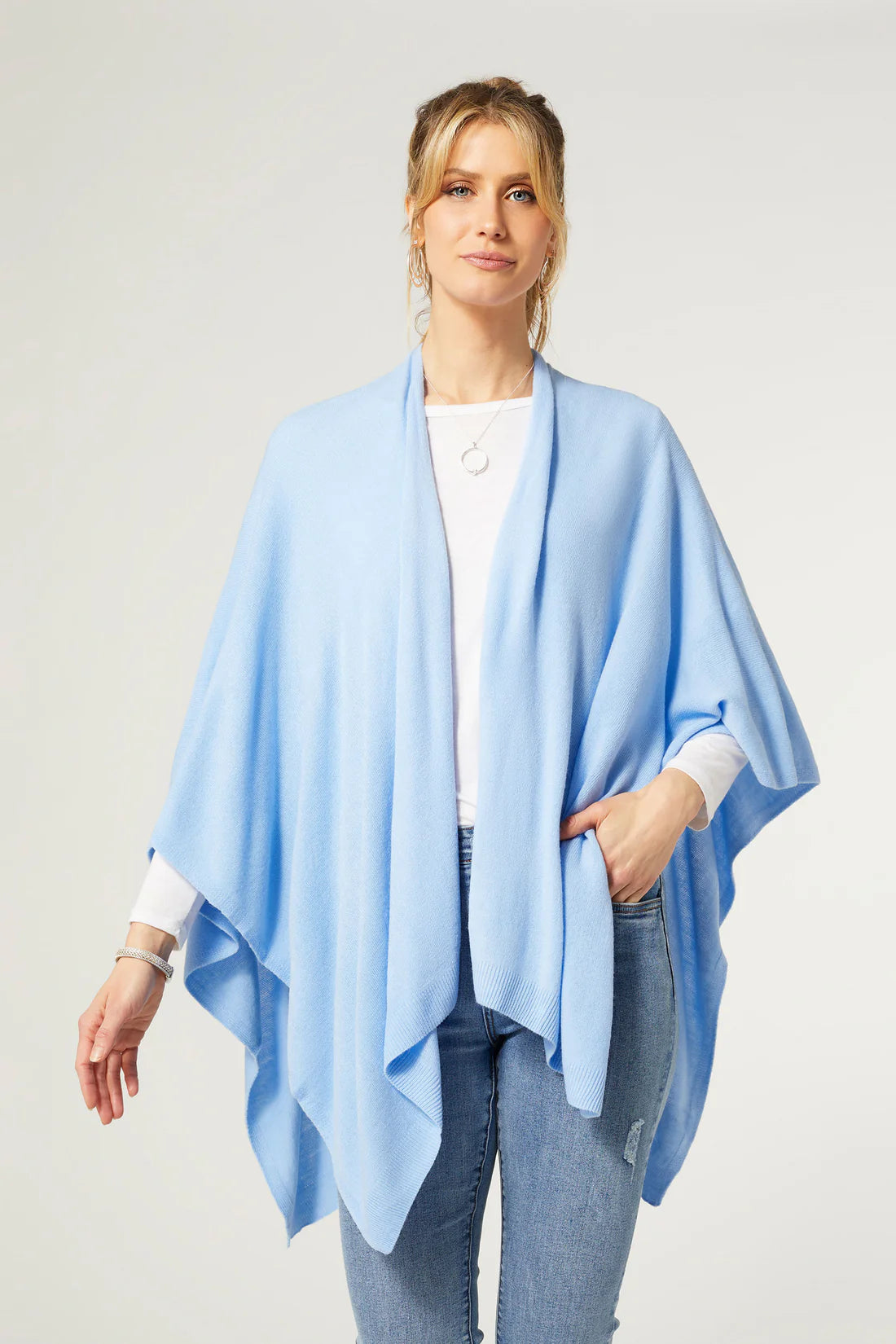 Kiara Lightweight Wrap