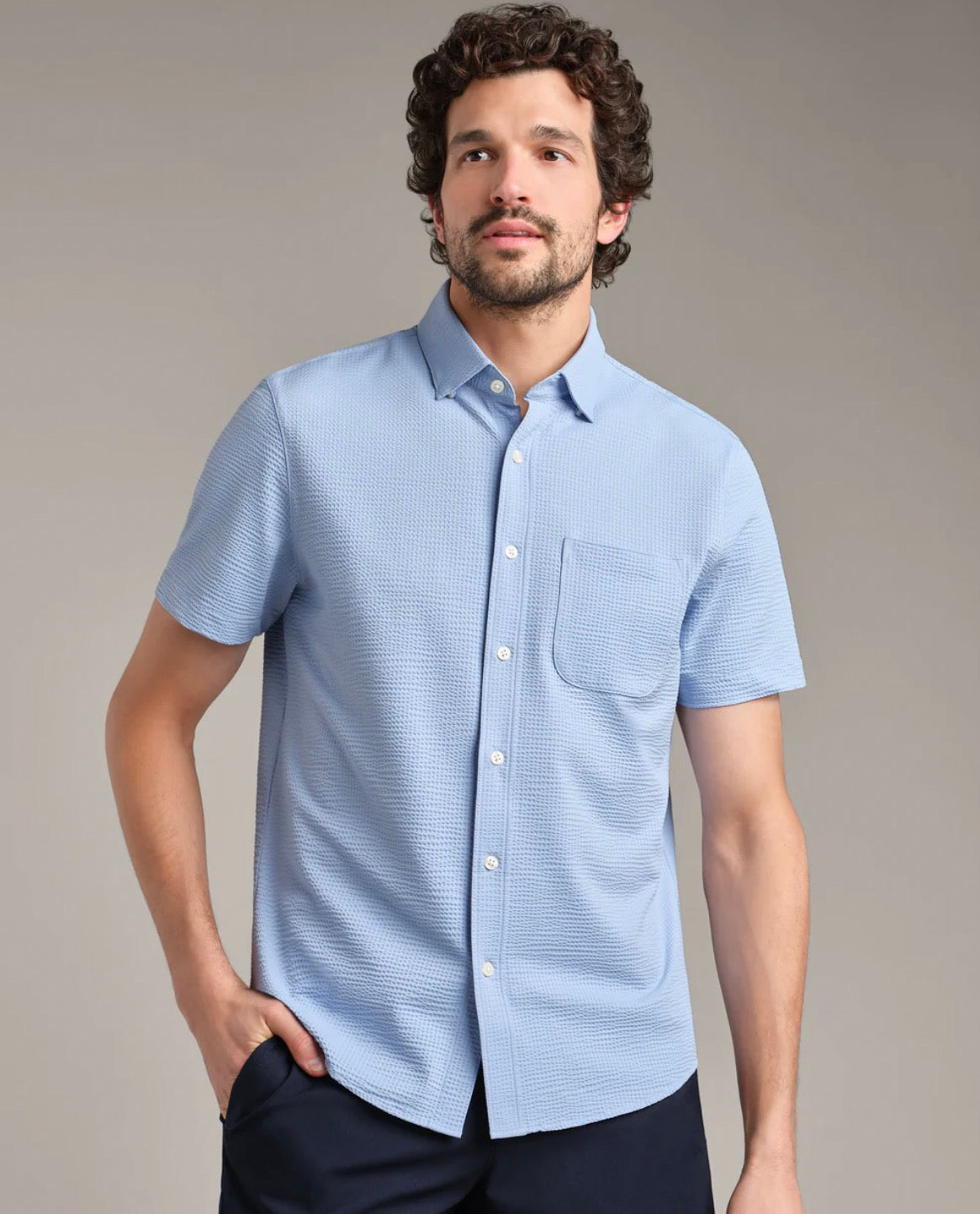 Commuter Seersucker Short Sleeve Short - Light Blue
