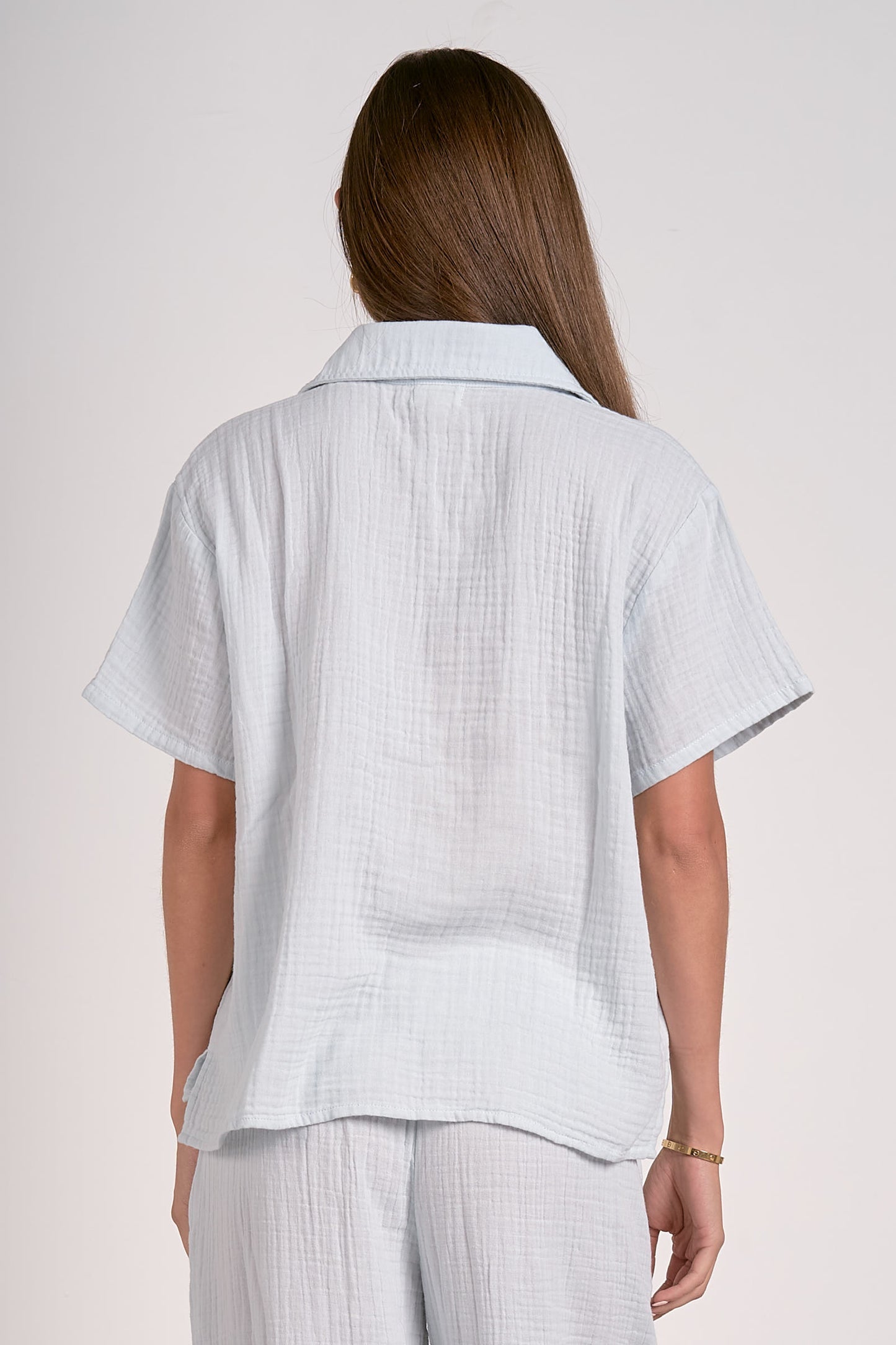 Beachy Gauze V-Neck-Light Baby Blue