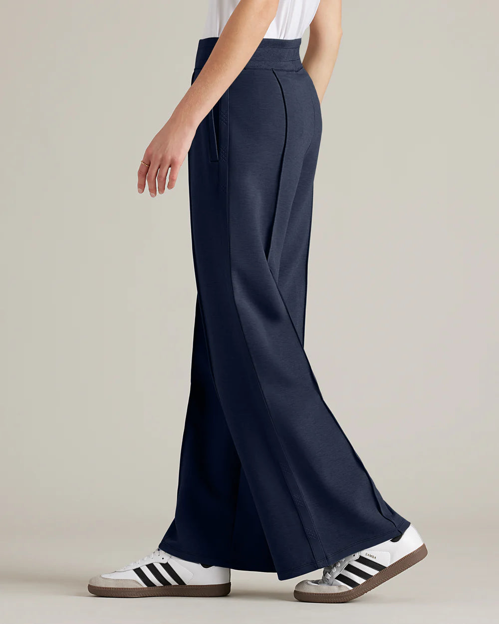 Dream Glow Trouser - Navy