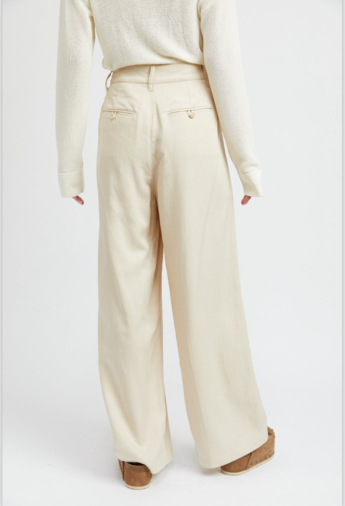 Natural Wide Leg Pintuck Pants