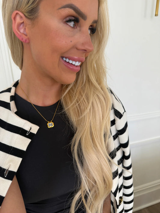 Daisy Pendant Necklace