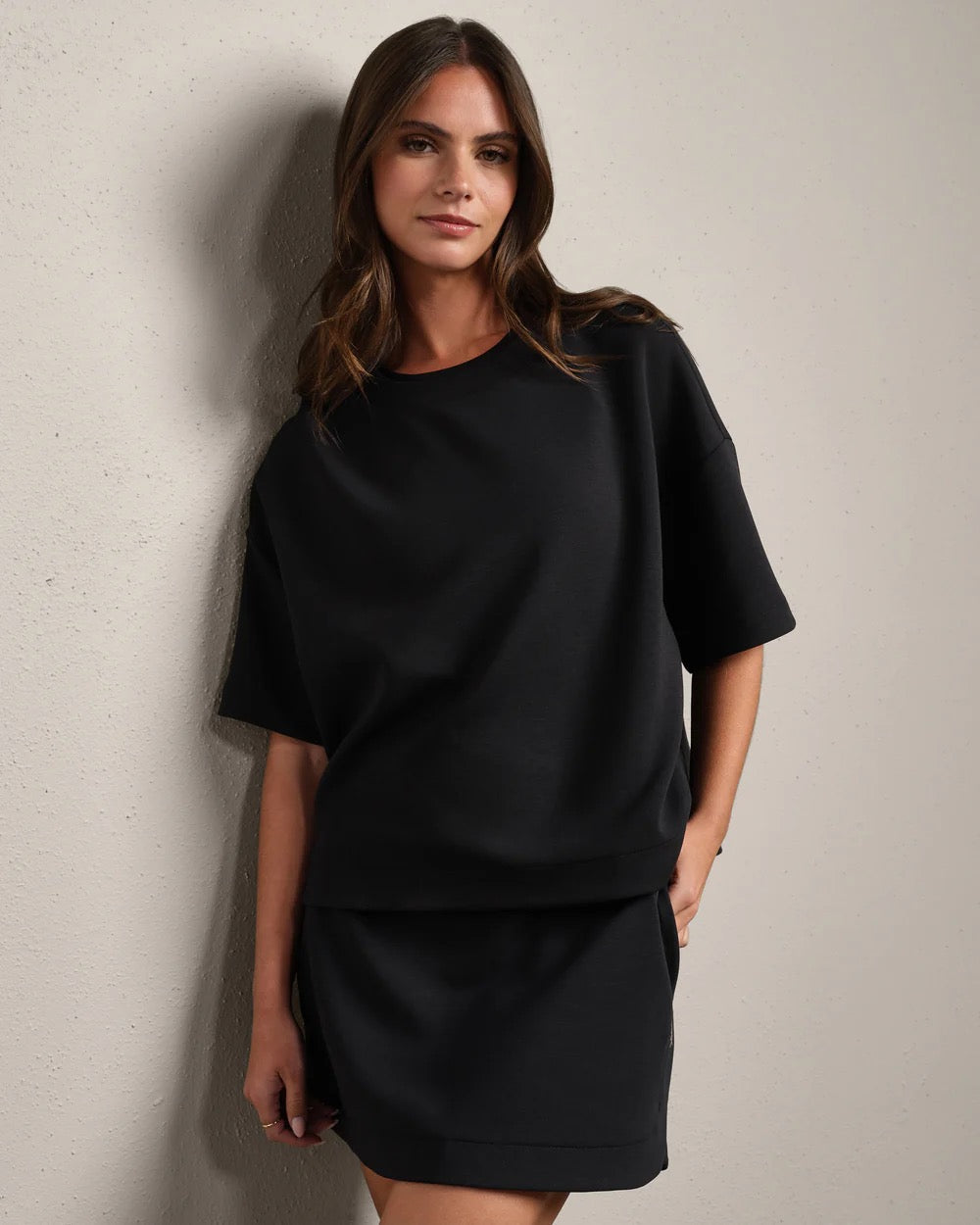 DreamGlow Relaxed Tee - Pure Black