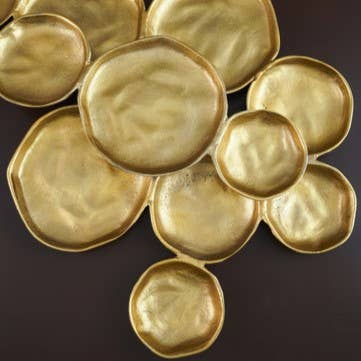 Gold Textured 11-Plate Cluster Platter - Thumbnail 3