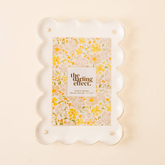Scalloped Acrylic Frame-White